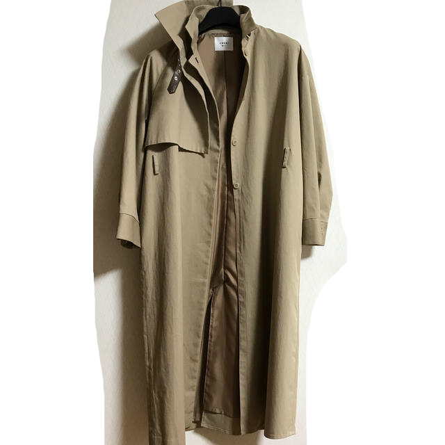 Ameri VINTAGE(アメリヴィンテージ)のASYMMETRY STAND COLLAR COAT Ameri  レディースのジャケット/アウター(ロングコート)の商品写真