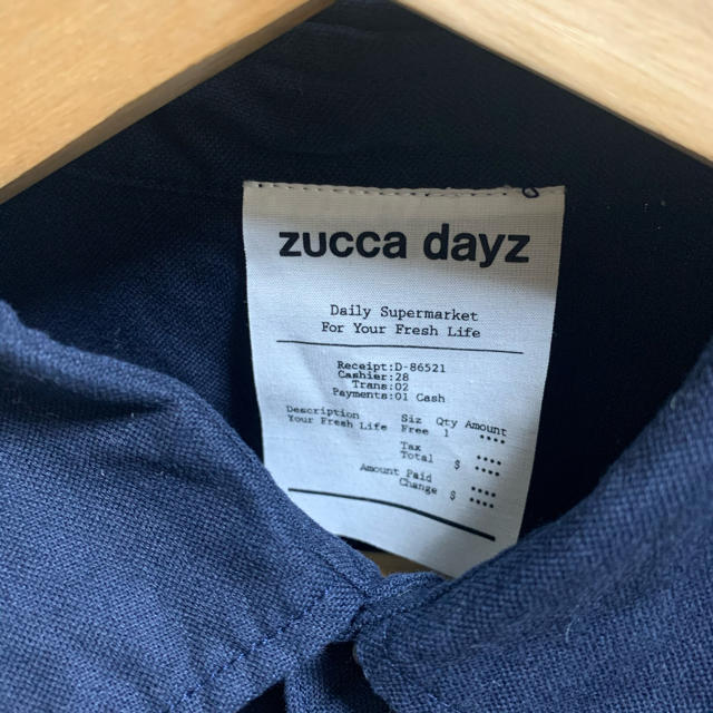 ZUCCa(ズッカ)のきりん様専用　シャツワンピース　ネイビー　zucca レディースのトップス(シャツ/ブラウス(長袖/七分))の商品写真