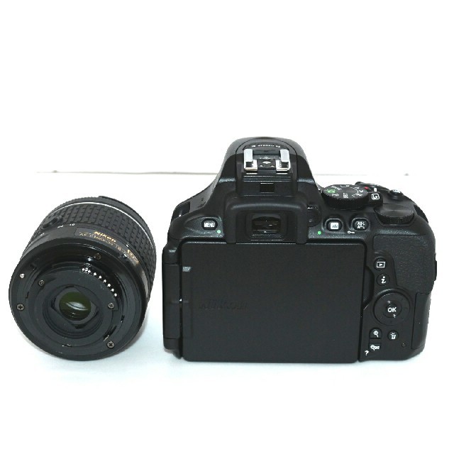 オンライン割引品 【Nikon】Wi-Fi♡ショット数わずか「573回」♡D5600 オンライン割引品 【Nikon】Wi-Fi♡ショット数わずか「573回」♡D5600