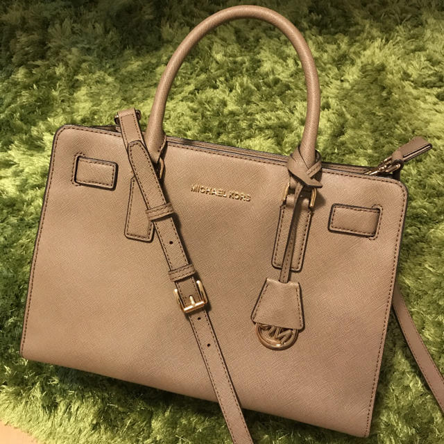 MICHAEL KORS ハンドバッグ・ショルダーバッグハンドバッグ