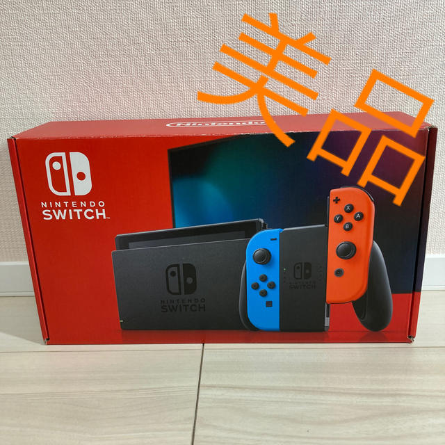 Nintendo Switch(ニンテンドースイッチ)の新型　Nintendo　Switch　ネオンレッド　スイッチ　任天堂　本体　中古 エンタメ/ホビーのゲームソフト/ゲーム機本体(家庭用ゲーム機本体)の商品写真