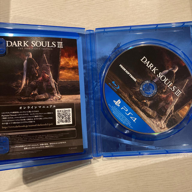 PlayStation4(プレイステーション4)のDARK SOULS III THE FIRE FADES EDITION（ダー エンタメ/ホビーのゲームソフト/ゲーム機本体(家庭用ゲームソフト)の商品写真