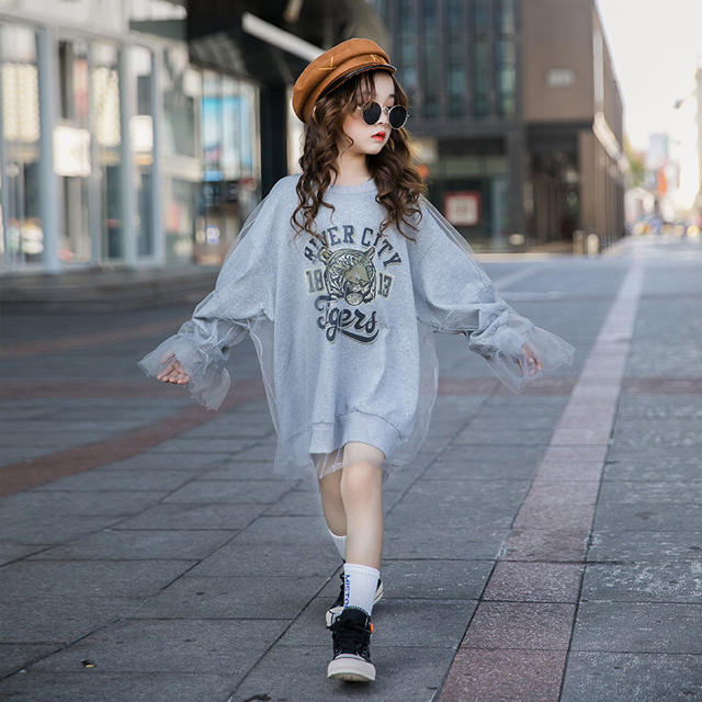ワンピース トレーナー グレー 韓国こども服 秋服 冬服 女の子 140 フリルの通販 by あん's shop|ラクマ