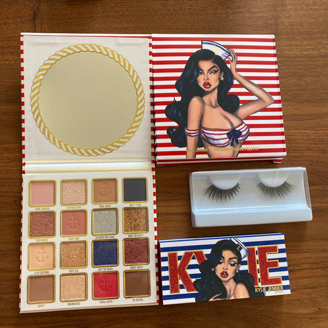 Kylie Cosmetics(カイリーコスメティックス)の☆正規品☆ SAILOR COLLECTION BUNDLE コスメ/美容のベースメイク/化粧品(アイシャドウ)の商品写真