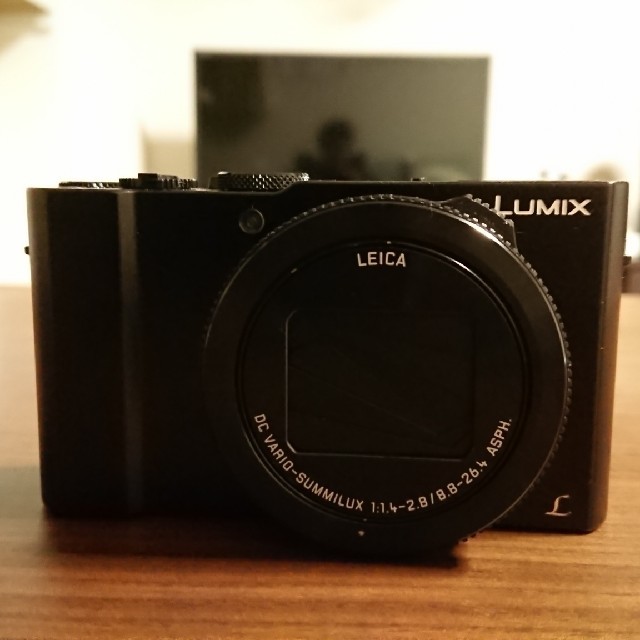 Lumix LX9