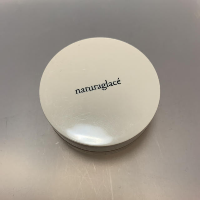 naturaglace(ナチュラグラッセ)のナチュラグラッセ ルースパウダー 01 ルーセントベージュ 3.5g コスメ/美容のベースメイク/化粧品(フェイスパウダー)の商品写真