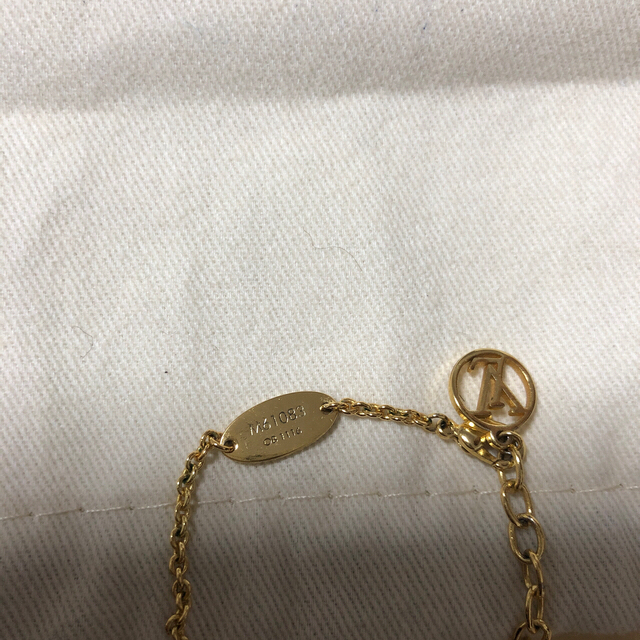 LOUIS VUITTON(ルイヴィトン)のLOUIS VUITTON ネックレス レディースのアクセサリー(ネックレス)の商品写真