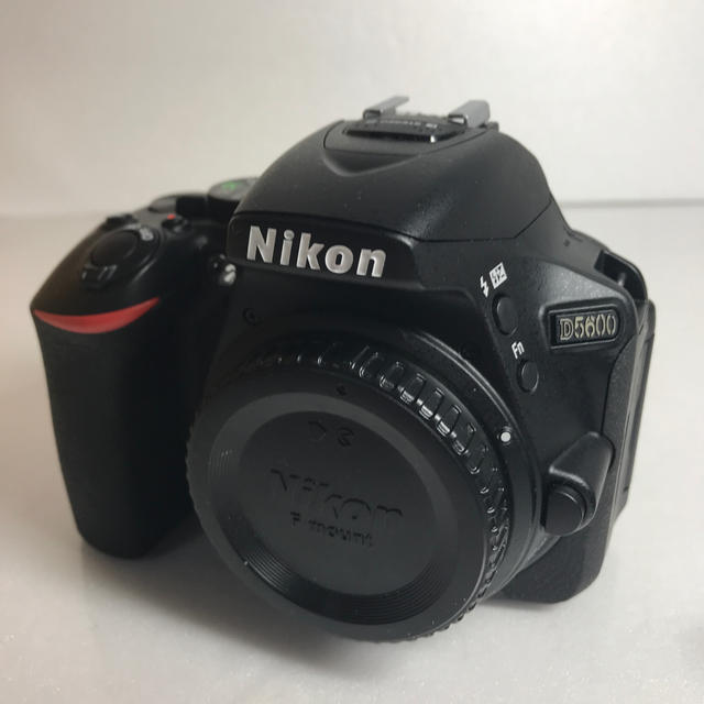 デジタル一眼Nikon D5600 ボディ