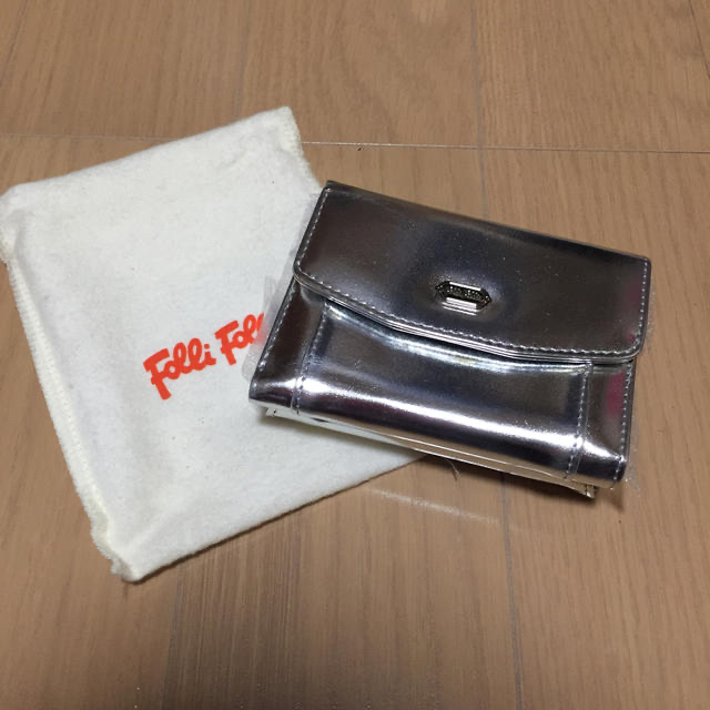 フォリフォリ 二つ折り財布 新品