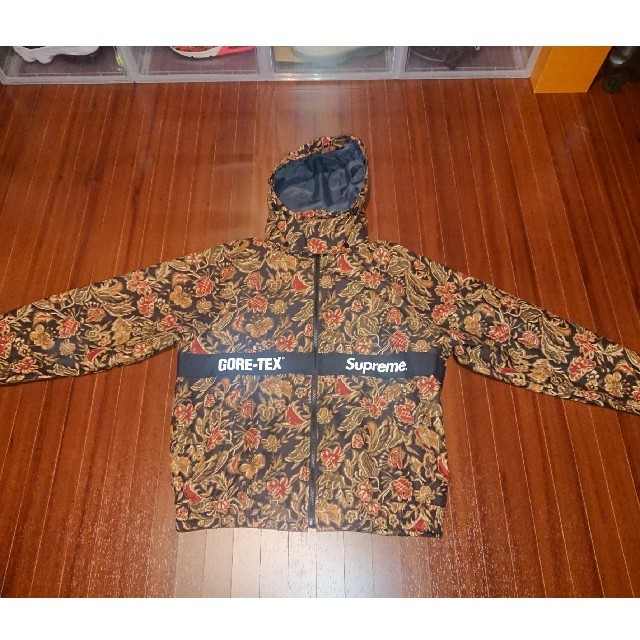 Supreme 18aw GORETEX court jacketジャケット/アウター