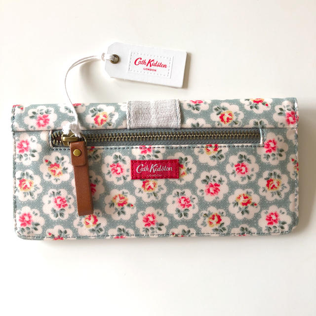 Cath Kidston(キャスキッドソン)のキャスキッドソン　財布　長財布　ウォレット　ピンク　花柄　グリーン レディースのファッション小物(財布)の商品写真