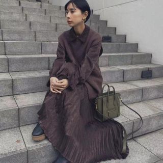 アメリヴィンテージ(Ameri VINTAGE)のアメリ新品タグ付きVEST WITH PLEATS DRESS(ロングワンピース/マキシワンピース)