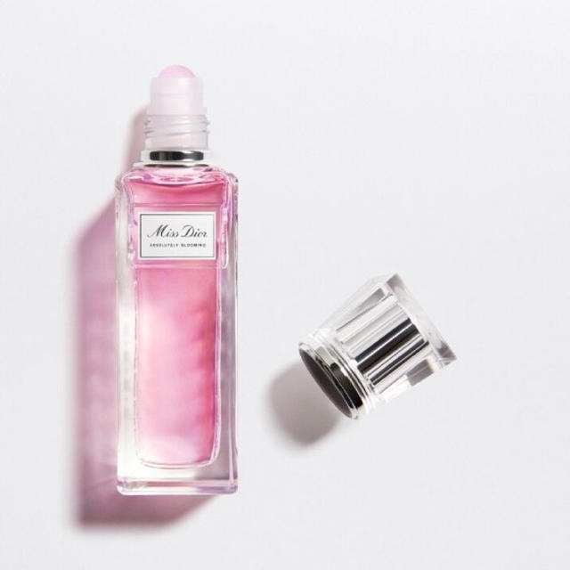 Dior(ディオール)の【試し塗りのみ】Dior アブソリュートリーブルーミング ローラーパール20ml コスメ/美容の香水(香水(女性用))の商品写真