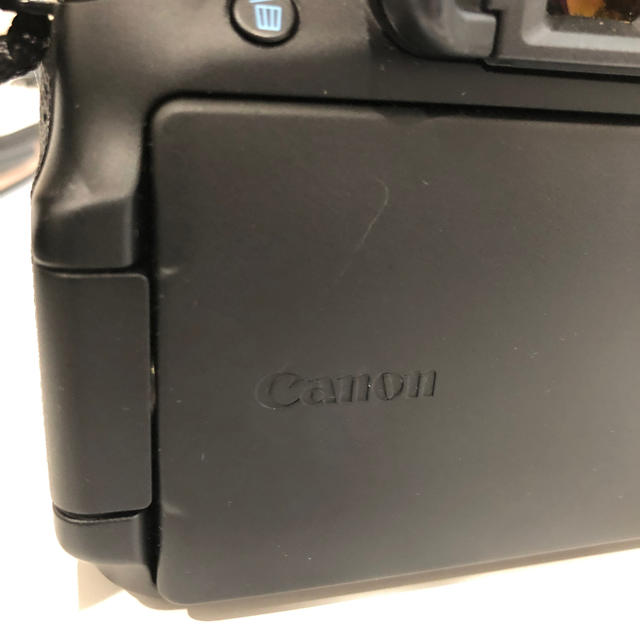 Canon EOS 60D  デジタル一眼　カメラ　箱、付属品あり