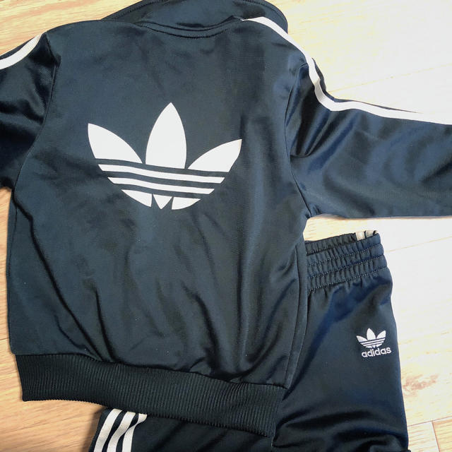 adidas(アディダス)のadidas ジャージ アディダス 上下 100cm キッズ/ベビー/マタニティのキッズ服男の子用(90cm~)(その他)の商品写真