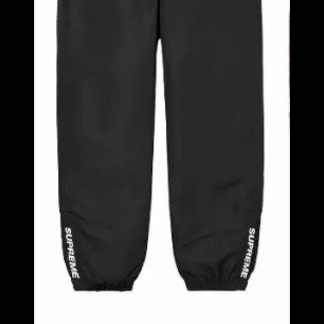 Supreme(シュプリーム)のSupreme Futuraキャップ & Warm Up Pant Black メンズのパンツ(その他)の商品写真