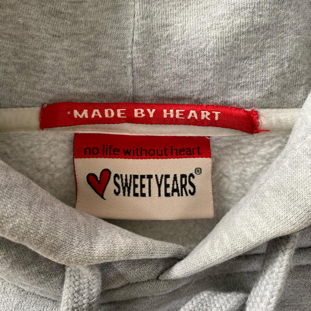 SWEET YEARS(スウィートイヤーズ)のSWEET YEARS パーカー　フェイスケア メンズのトップス(パーカー)の商品写真