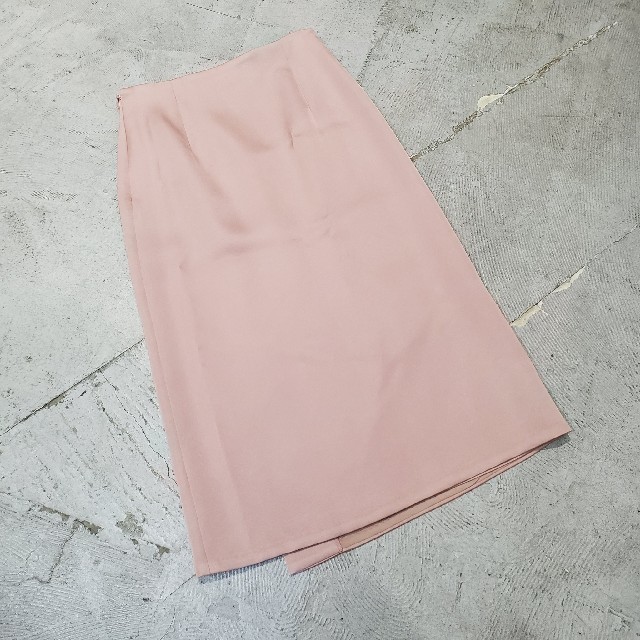 TOMORROWLAND(トゥモローランド)の20ss 新品 TOMORROWLAND ダブル サテン スカート タイト レディースのスカート(ひざ丈スカート)の商品写真