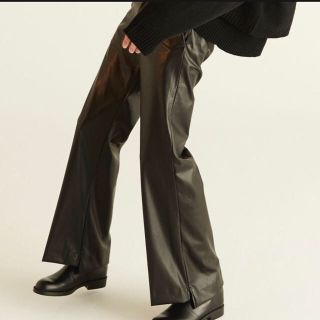 サンシー(SUNSEA)の[送料込•即日発送]Fake leather pants(スラックス)