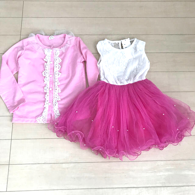 新品チュールパールワンピースおまけつき キッズ/ベビー/マタニティのキッズ服女の子用(90cm~)(ドレス/フォーマル)の商品写真