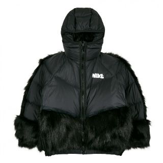 サカイ(sacai)の最安値 Nike W Nrg Sacai Parka Black ダウン 新品 (ダウンジャケット)