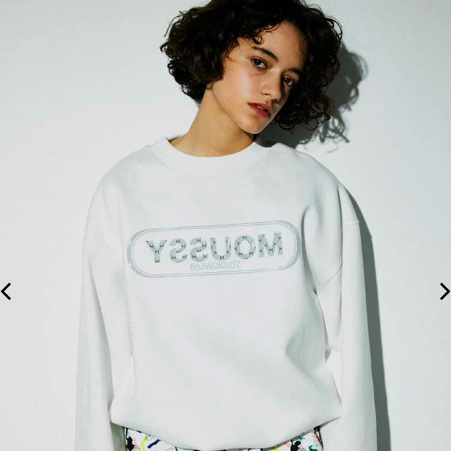 moussy(マウジー)のあ〜様　moussy  レディースのトップス(トレーナー/スウェット)の商品写真