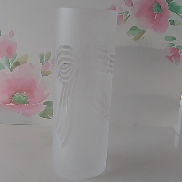 MIKIMOTO(ミキモト)のリボンがかわいいMIKIMOTOガラス花瓶 インテリア/住まい/日用品のインテリア小物(花瓶)の商品写真