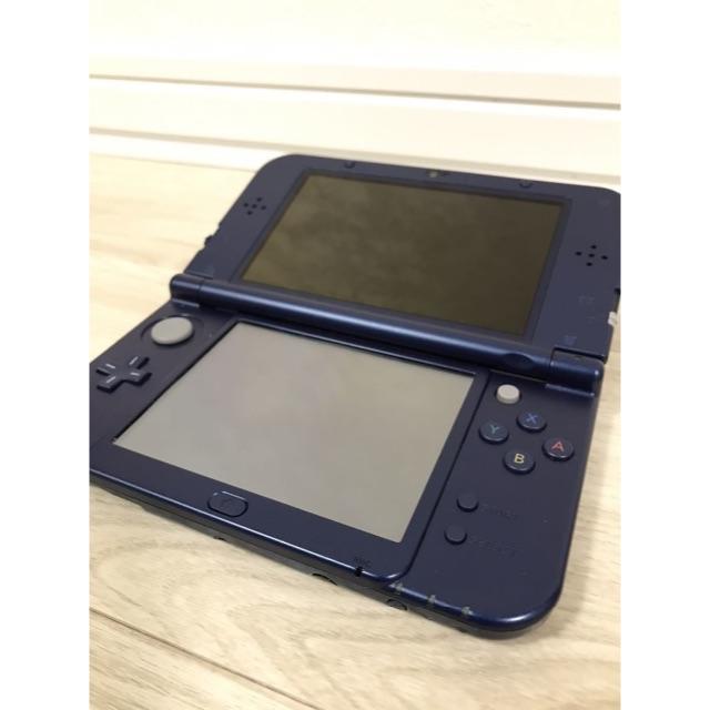 New ニンテンドー３ＤＳ ＬＬ本体　ＡＣアダプター付き エンタメ/ホビーのゲームソフト/ゲーム機本体(携帯用ゲーム機本体)の商品写真