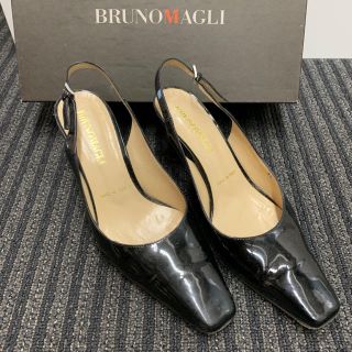 ブルーノマリ(BRUNOMAGLI)の①ブルーノマリ パンプス 黒エナメル 35.5(22.5cm)(ハイヒール/パンプス)