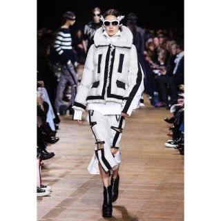 sacai - 【最終SALE】sacai 2017aw タイトスカート の通販 by ...