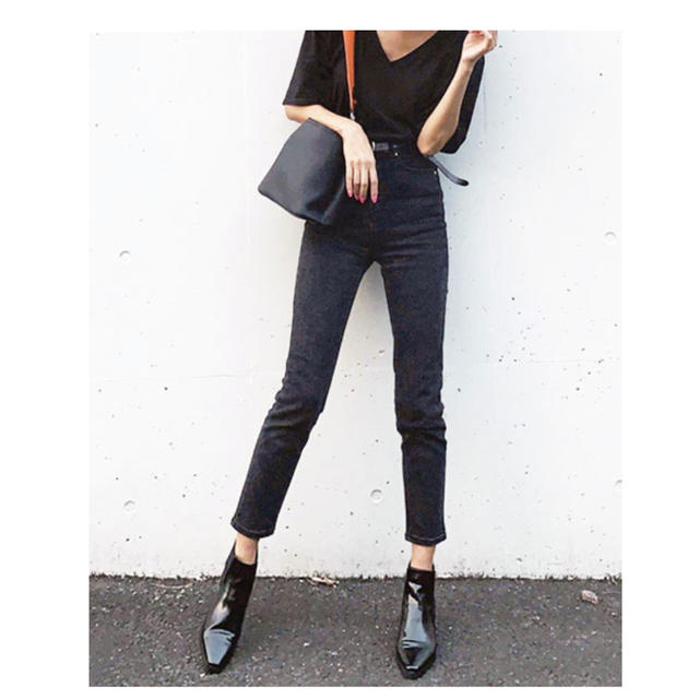 ZARA(ザラ)のrulah MAD mi BLACK H/W skinny レディースのパンツ(スキニーパンツ)の商品写真