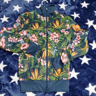 Yohji Yamamoto(花柄 ・ ジャージ)のフリマアイテム一覧 Yohji Yamamoto(花柄 ・ ジャージ)のフリマアイテム一覧