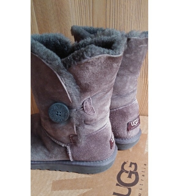 UGG(アグ)のUGGムートンブーツ2足 レディースの靴/シューズ(ブーツ)の商品写真