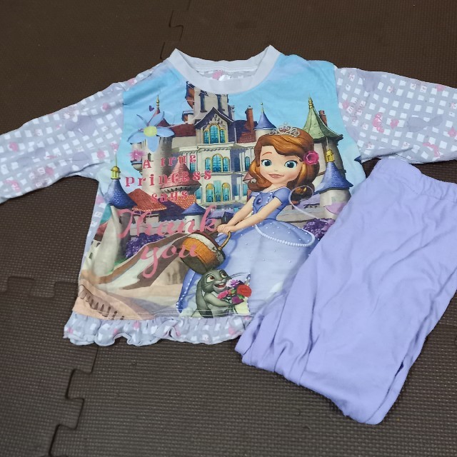 Disney(ディズニー)のソフィア　パジャマ キッズ/ベビー/マタニティのキッズ服女の子用(90cm~)(パジャマ)の商品写真