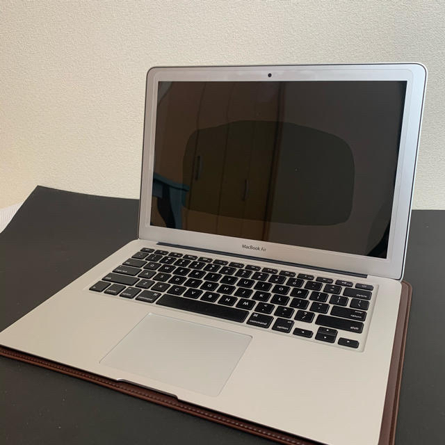 Apple(アップル)の【美品】Macbook Air 13inch 2017 8GB  Core i7 スマホ/家電/カメラのPC/タブレット(ノートPC)の商品写真