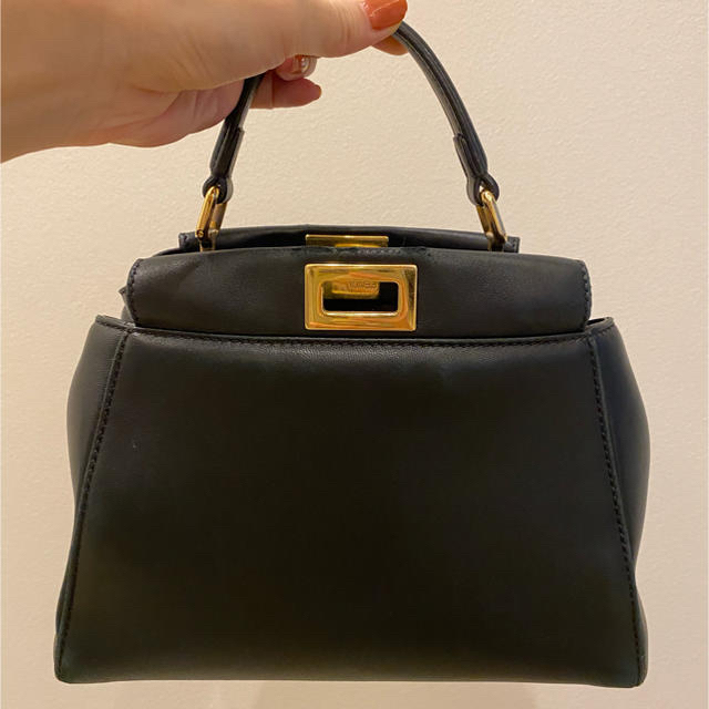 FENDI ピーカブー