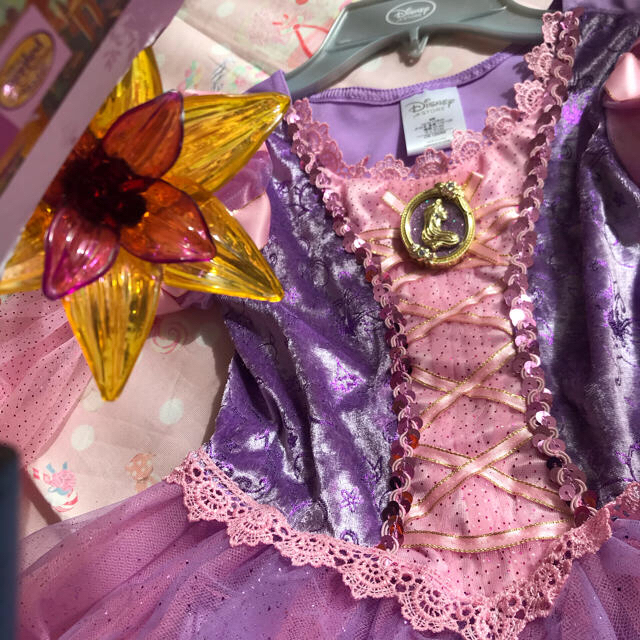 Disney(ディズニー)のディズニープリンセス　ラプンツェル  ドレス 120 キッズ/ベビー/マタニティのキッズ服女の子用(90cm~)(ドレス/フォーマル)の商品写真