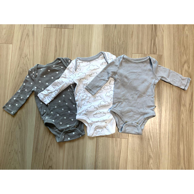 babyGAP(ベビーギャップ)のベビーGAP ロンパース3枚セット キッズ/ベビー/マタニティのベビー服(~85cm)(ロンパース)の商品写真