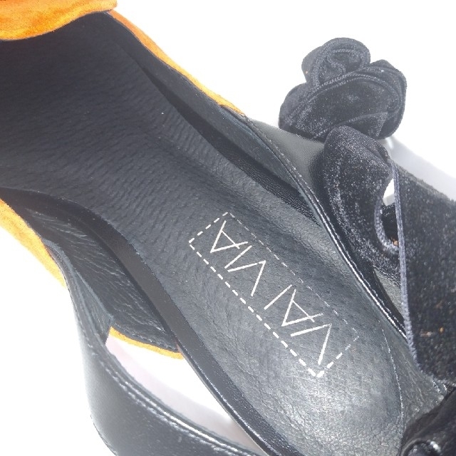 Vaivia(ヴァイヴィア)のVAIVIA　サンダル　靴　リボン　オレンジ　サイズ39 (24.5) レディースの靴/シューズ(サンダル)の商品写真