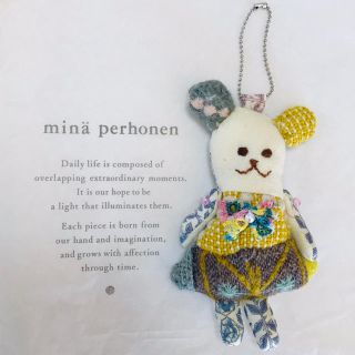 ミナペルホネン(mina perhonen)のミナペルホネン　ミニくまちゃんチャーム①(チャーム)