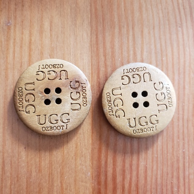 UGG(アグ)のUGG　ボタン ハンドメイドの素材/材料(各種パーツ)の商品写真