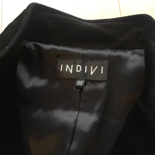 INDIVI(インディヴィ)のINDIVI ベロアジャケット レディースのジャケット/アウター(テーラードジャケット)の商品写真