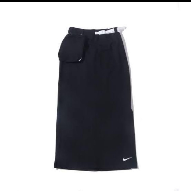 NIKE(ナイキ)の専用　NIKE　AS W NSW TECH PACK SKIRT BLACK レディースのスカート(ロングスカート)の商品写真