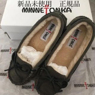 ミネトンカ(Minnetonka)のプロフ必読くるみ様専用　専用商品　ミネトンカ　キャリーグレイ(スリッポン/モカシン)