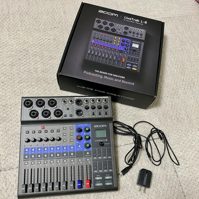 ミキサーZOOM LiveTrak L-8