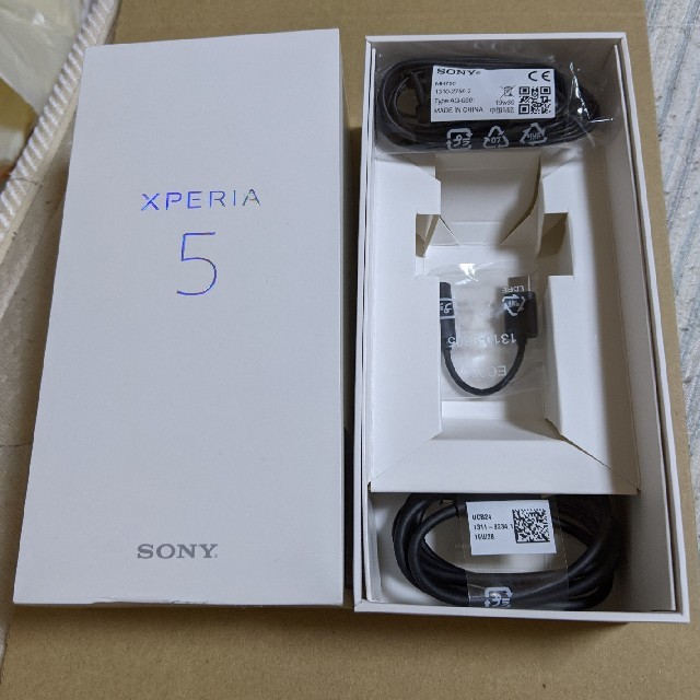 Xperia - 22:00までタイムセール中 美品 Xperia 5 (海外版J9210)の通販 ...