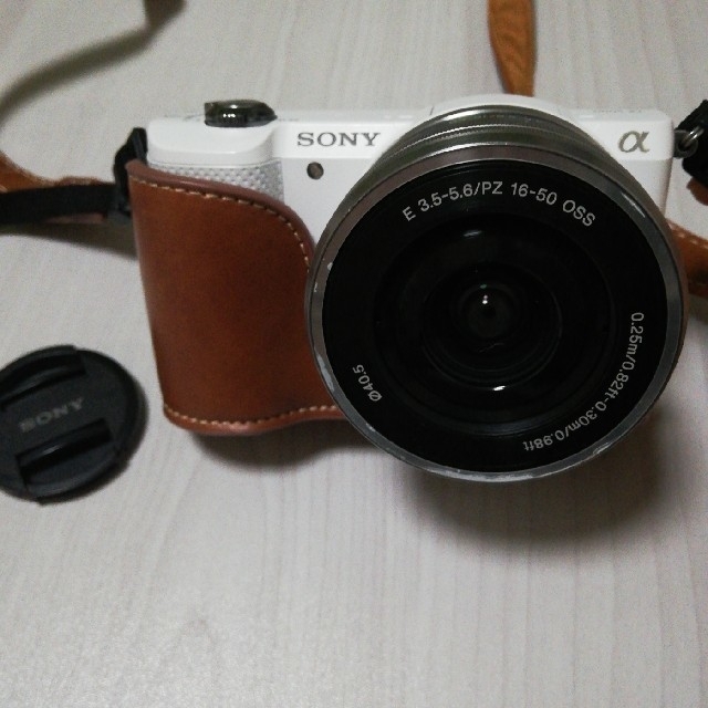 2極タイプ SONY a5000 ホワイトレンズキット【ケース付き】 chilai.com.tr