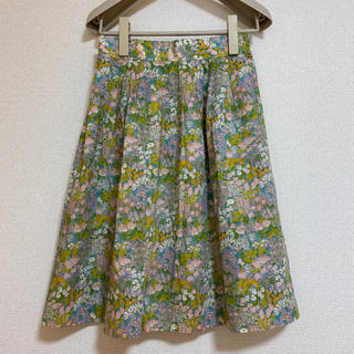 テチチ(Techichi)のテ　チチ　リバティスカート　花柄スカート(ひざ丈スカート)