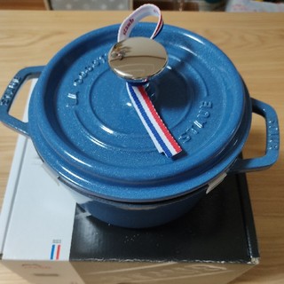 ストウブ(STAUB)のstaub ストウブ 「 ピコ ココット ラウンド ルミナスブルー 16cm 」(鍋/フライパン)