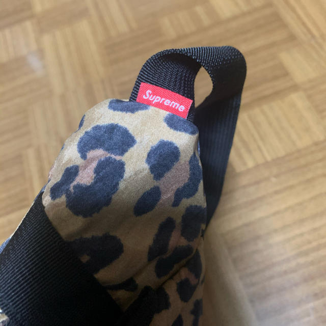 Supreme(シュプリーム)のsupreme sling bag シュプリーム ボディーバック Leopard メンズのバッグ(ボディーバッグ)の商品写真